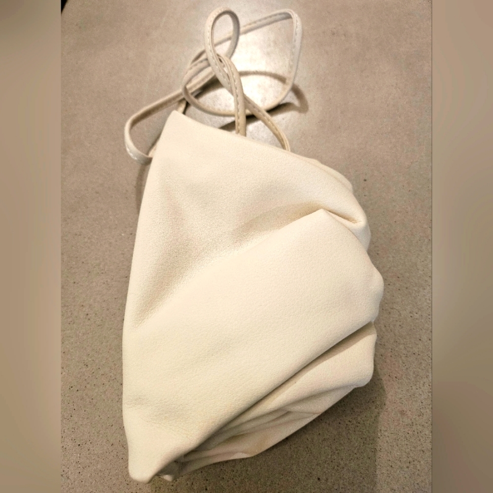 Unbranded soft smooth dumpling bag BV style - Mini, light cream